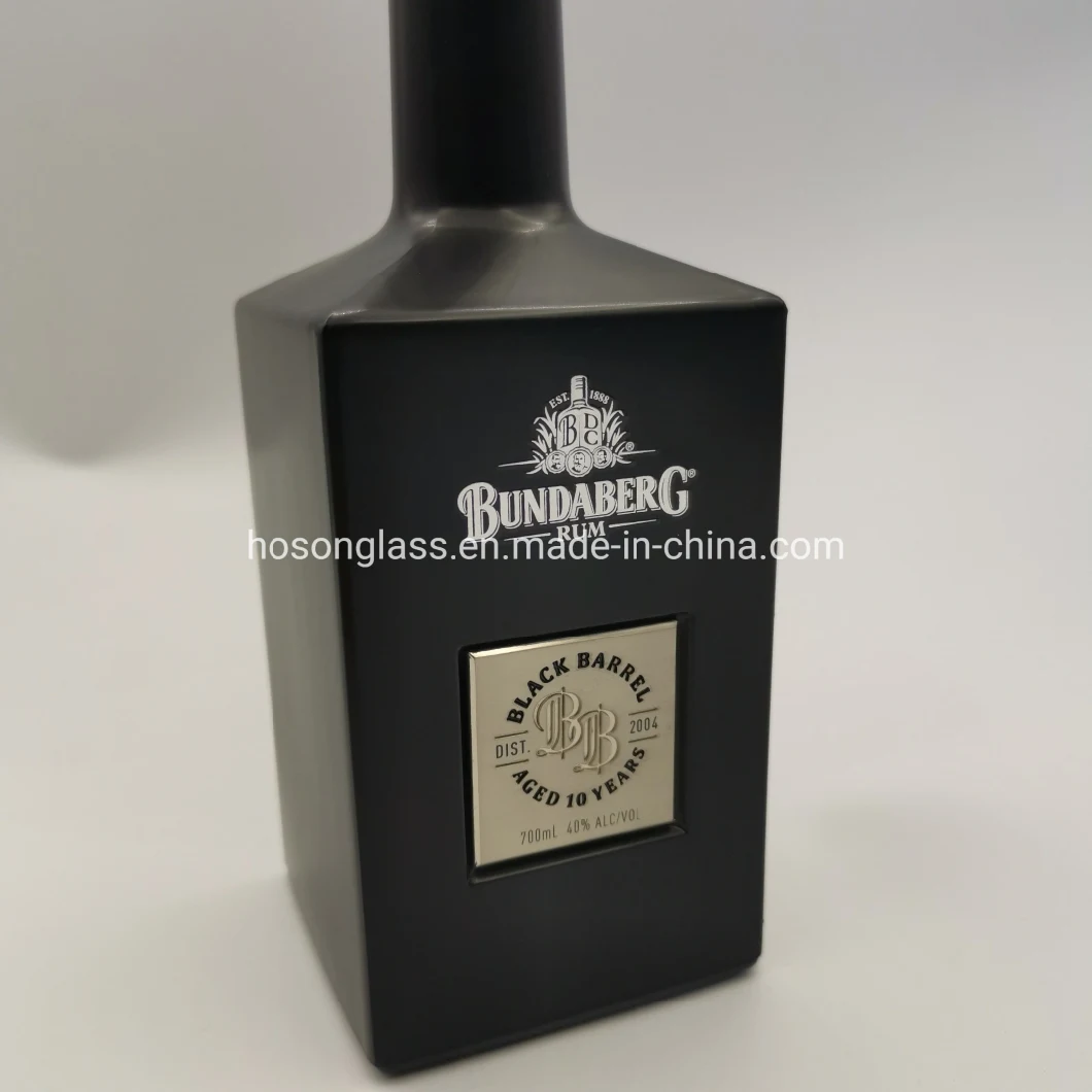 Hoson China Supplier Color Spraying Black Matte 70cl Rum Bottle