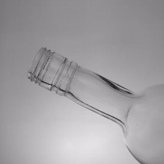 750ml 영혼 투명 유리 리큐어 병, 알루미늄 나사 캡이 있는 위스키 유리병