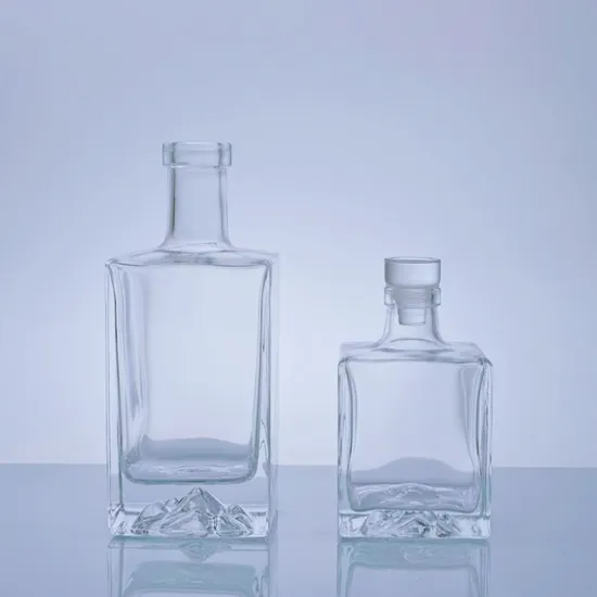 고품질 500ml 나비 모양의 리큐어 유리 위스키 병